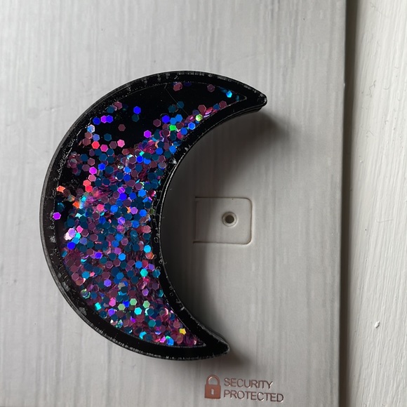 NWT: TOPSHOP Star and Moon sequin-filled pins (set of 2 pins) - Picture 4 of 10